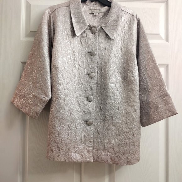 Collared Silver Jacket Plus Size 18 Light Cool Elegant Soft by Avenue - Picture 1 of 5